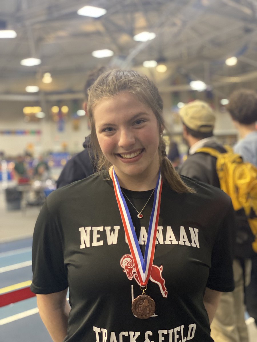 Congratulations to New Canaan High School’s Lauren Smith who took 5th in the shot put at the New England High School Indoor Championships with a school record throw of 39’10