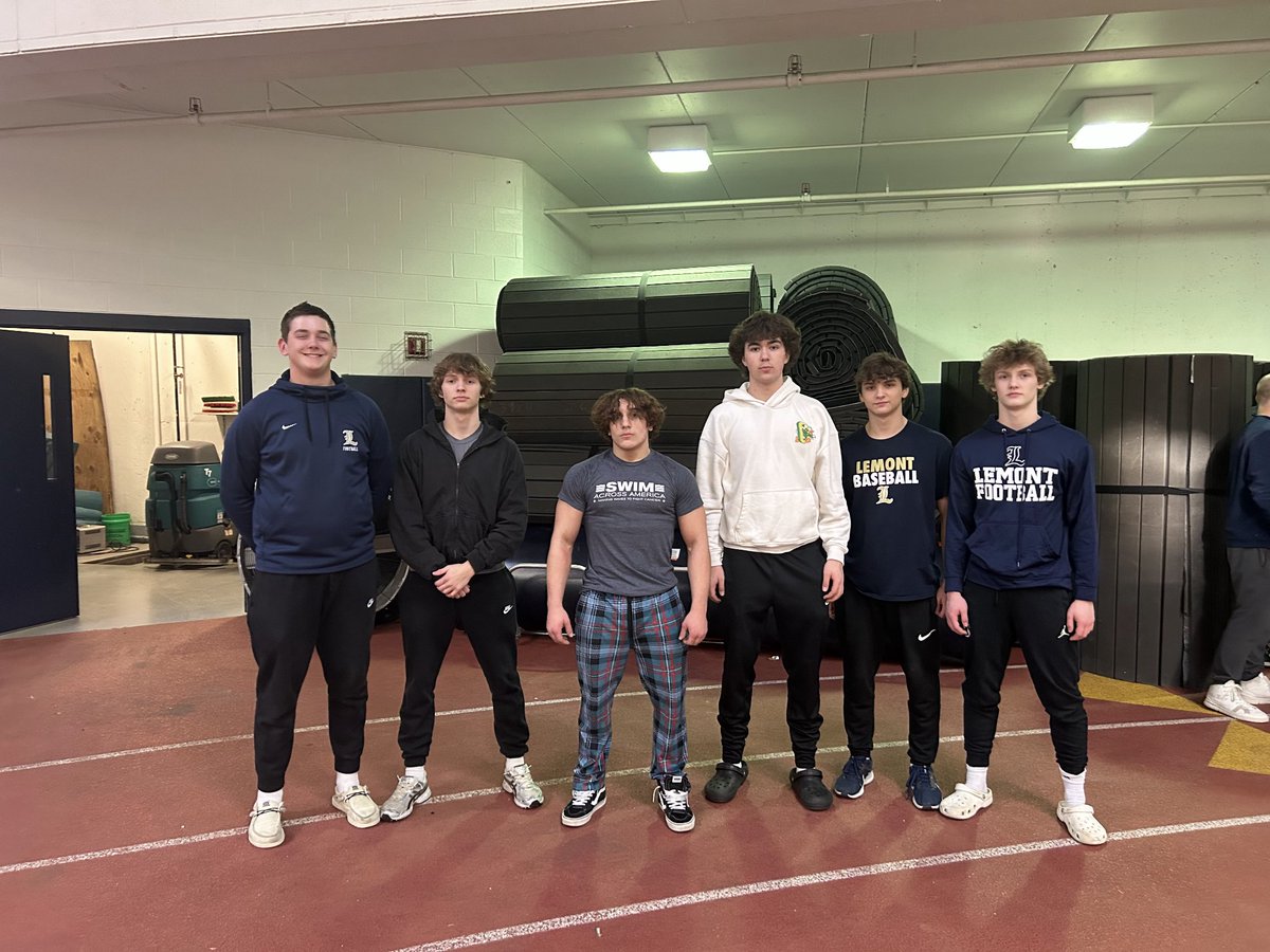 A huge thank you to <a href="/lemont_football/">Lemont High School Football</a> Team Laga for helping <a href="/Lemontbearswre1/">Lemontbearswrestling</a> clean up after the IKWF Sectional tournament today. <a href="/williehayes47/">Willie Hayes</a> you have a great group of kids. I am excited to see what the future holds for you guys.