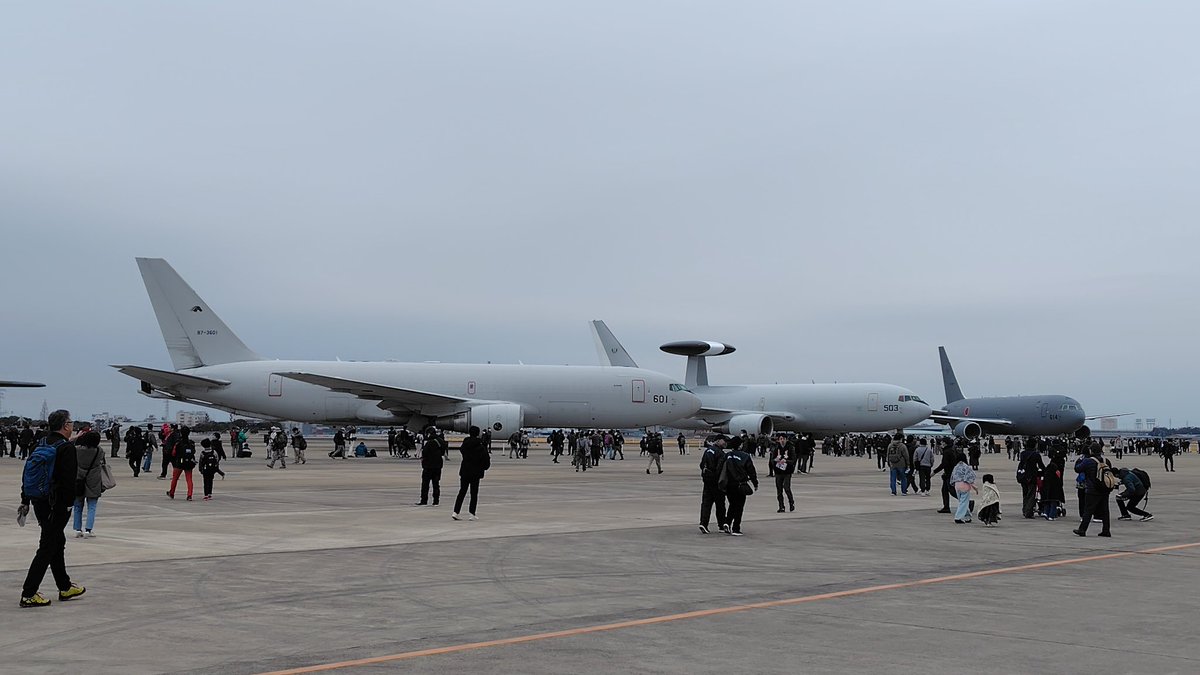 CIWS_Mk20's tweet photo. #小牧基地航空祭 
天候が不安ですが、始まりましたよ！

B767系が勢揃い！ https://t.co/fWjuillqSd