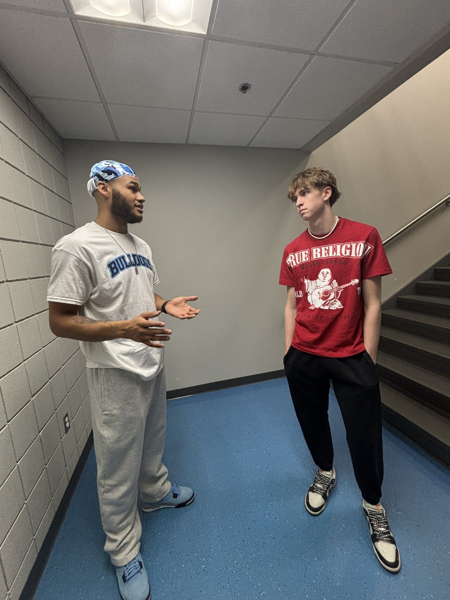 Thank you <a href="/todd_jalyn/">Jalyn Todd</a> <a href="/BrettWeiberg/">Brett Weiberg</a> for touring me on my unofficial visit at <a href="/SWOSUHoops/">SWOSU HOOPS</a> 
Thanks for showing me the amazing facilities and hospitality.
<a href="/coach_b_chatman/">Coach Brad Chatman</a> <a href="/Houstonhoopsok/">Houston Hoops Oklahoma</a>