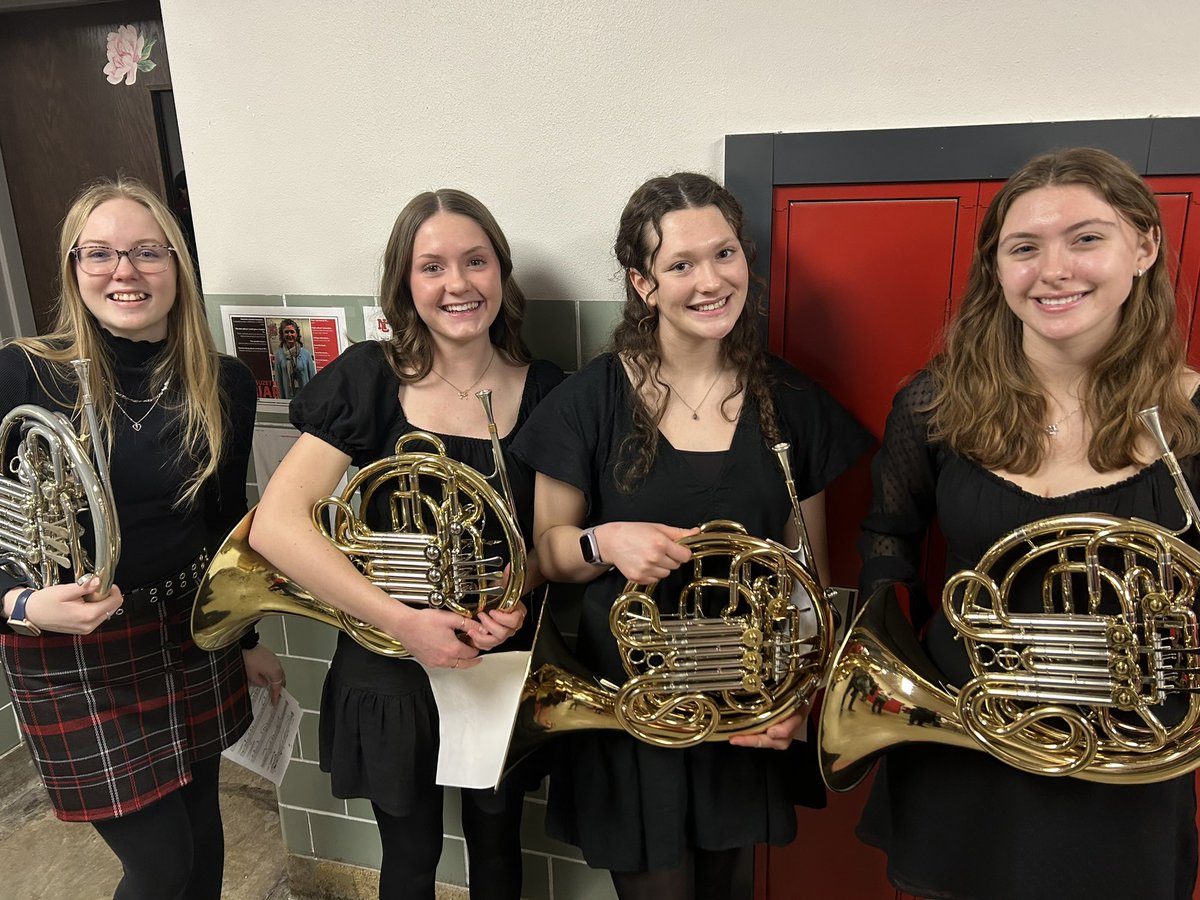 SHSSOAR's tweet image. What an incredible day at State ISSMA! 🎶 Our talented band students earned 26 gold ratings and 6 silvers, including several “with distinction” awards! 🌟 Huge thanks to Ms. Sturgell for capturing the memories! 📸 #ISSMA #OwlsWill