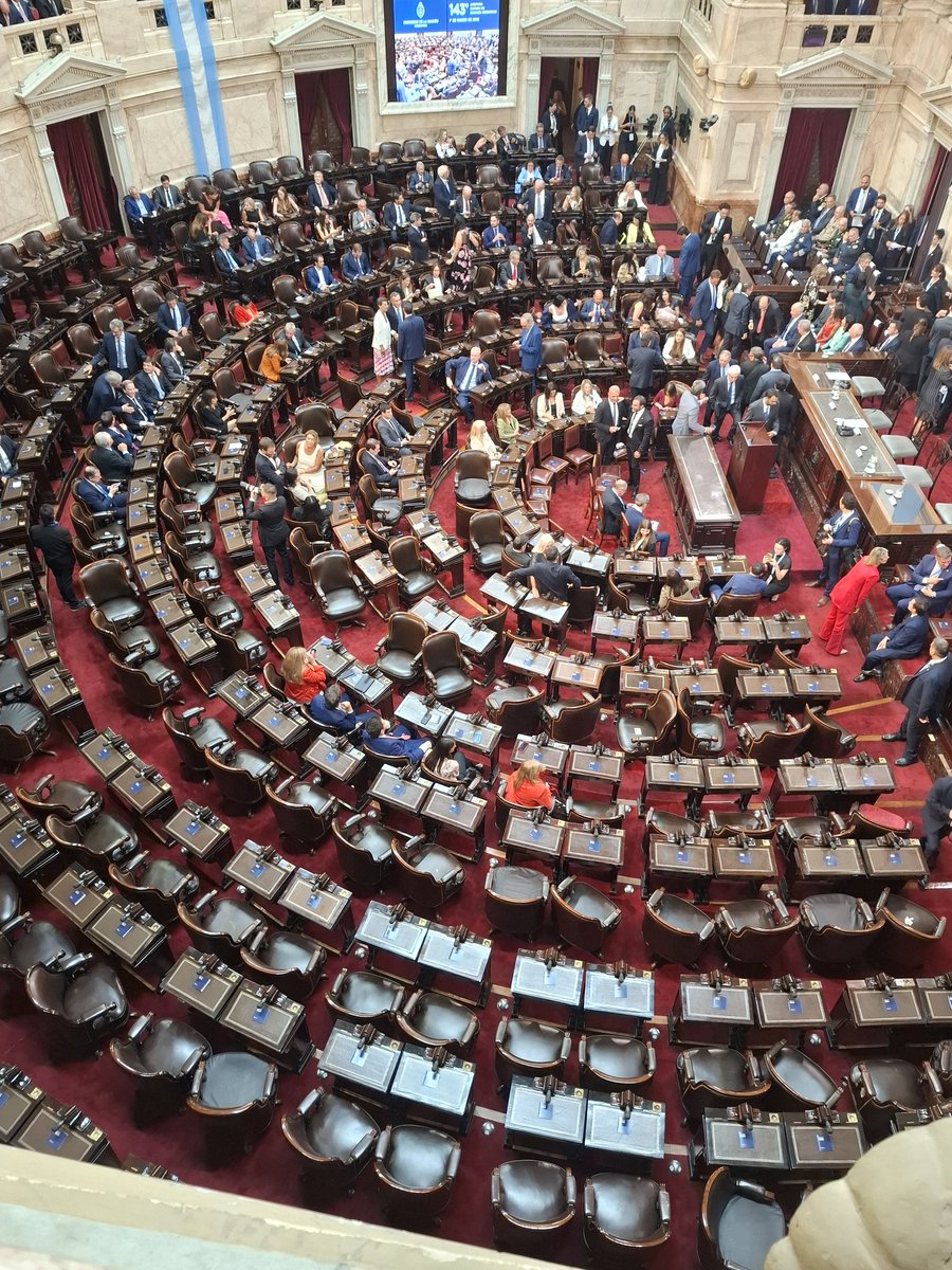 gabyvulcano tweet media