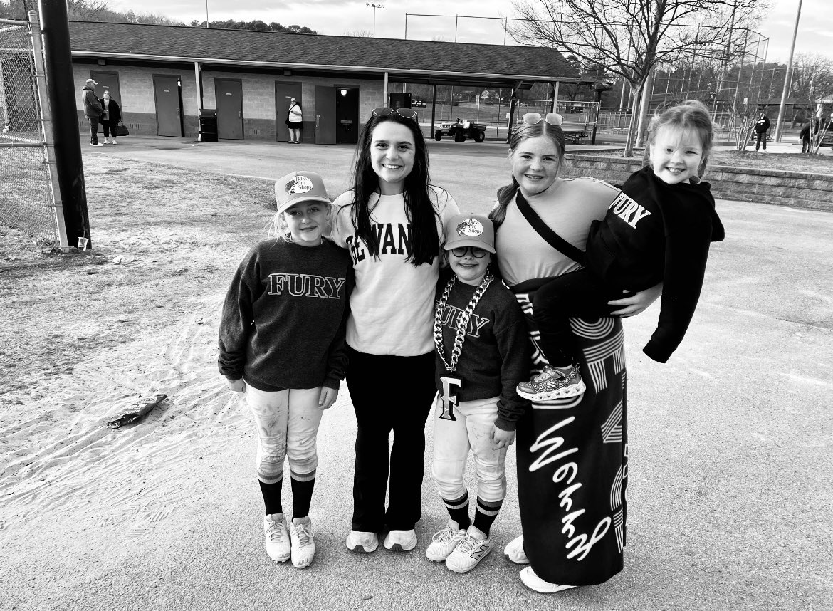 Avery Danz (@danzavery1) on Twitter photo Spent the evening watching the littles! It was a great reminder that there was once a time when this game was just about fun!! 💖🥎<a href="/SoftballSewanee/">Sewanee Softball</a> Spent the evening watching the littles! It was a great reminder that there was once a time when this game was just about fun!! 💖🥎<a href="/SoftballSewanee/">Sewanee Softball</a>