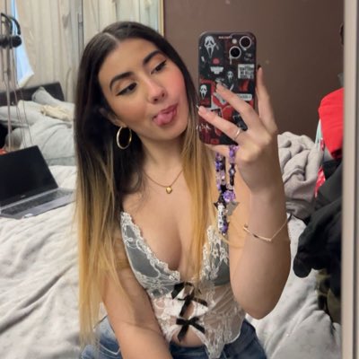 𝐹𝒾𝒶༯ tweet media