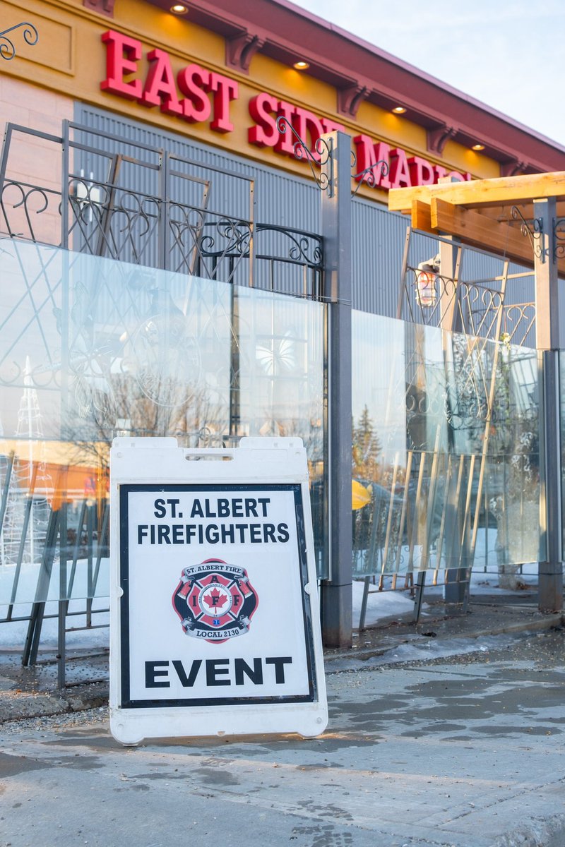 saffu2130's tweet photo. We had so much fun at our annual waiter night at East Side Marioβs !!!
The donations towards MD have started off strong as we are more than double than last yearβs event !
We are so thankful for the donations and the support.
You rock St. Albert !!!
#md #stalbertfire https://t.co/QABB2rj9Uq