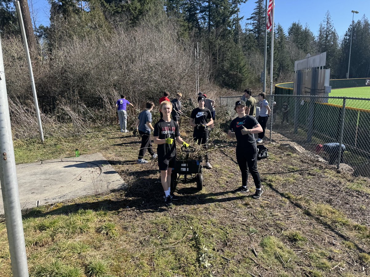 Sun’s out and the Wolves are out getting one of the best facilities in the PNW ready to go! We are so thankful to our past and current players, families, and community members for providing us the resources to play this great game! Go Wolves! 🐺