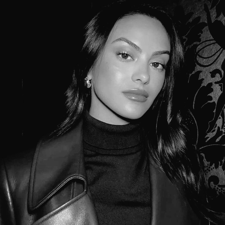 moonlovcly's tweet image. ㅤ
ㅤㅤ
ㅤㅤㅤㅤㅤㅤㅤ／ 𝐈𝐍𝐅𝐎𝐑𝐌𝐀𝐂𝐈𝐎́𝐍:
—— Búsqueda activa para bestfriends.

⠀ ⠀ ⠀ ⠀𝗡𝗢𝗠𝗕𝗥𝗘⦂
A libre elección.
⠀ ⠀ ⠀ ⠀𝗙𝗔𝗡𝗗𝗢𝗠⦂
OC.
⠀ ⠀ ⠀ ⠀𝗙𝗔𝗖𝗘 𝗖𝗟𝗔𝗜𝗠⦂
Camila Mendes ㅤㅤy/o
Madelaine Petsch.

⠀ㅤㅤㅤㅤㅤㅤ ⠀ ⠀ ⠀¿ ↻ + ♡ ?
ㅤ
ㅤ