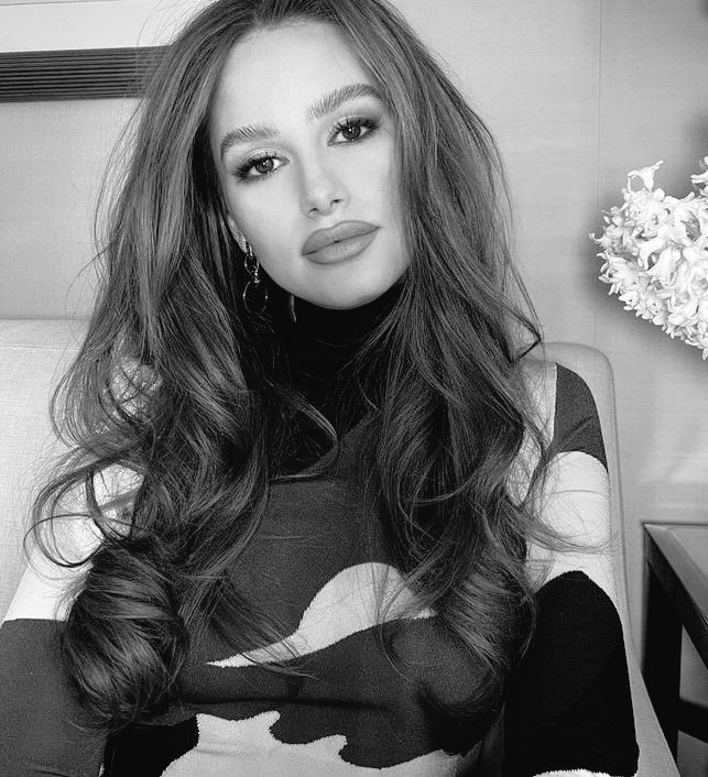 moonlovcly's tweet image. ㅤ
ㅤㅤ
ㅤㅤㅤㅤㅤㅤㅤ／ 𝐈𝐍𝐅𝐎𝐑𝐌𝐀𝐂𝐈𝐎́𝐍:
—— Búsqueda activa para bestfriends.

⠀ ⠀ ⠀ ⠀𝗡𝗢𝗠𝗕𝗥𝗘⦂
A libre elección.
⠀ ⠀ ⠀ ⠀𝗙𝗔𝗡𝗗𝗢𝗠⦂
OC.
⠀ ⠀ ⠀ ⠀𝗙𝗔𝗖𝗘 𝗖𝗟𝗔𝗜𝗠⦂
Camila Mendes ㅤㅤy/o
Madelaine Petsch.

⠀ㅤㅤㅤㅤㅤㅤ ⠀ ⠀ ⠀¿ ↻ + ♡ ?
ㅤ
ㅤ