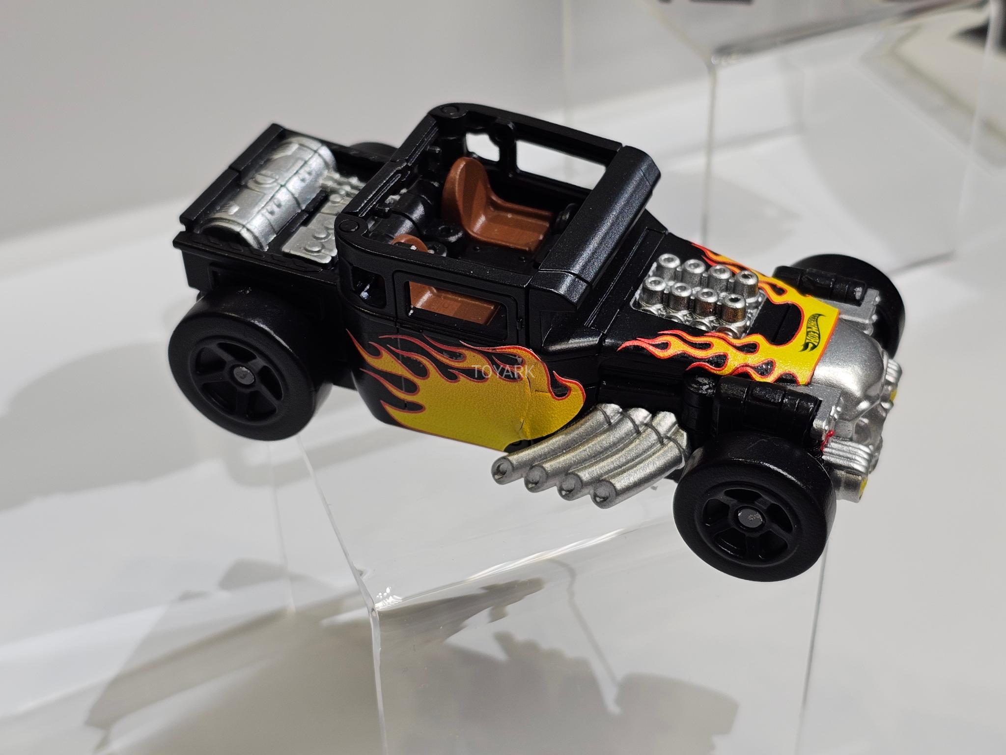ホットウィール (6点) トランスフォーマー 楽天市場】HOTWHEELS 1/64 TRACK FLEET - TRANS FORMERS OPTIMUS