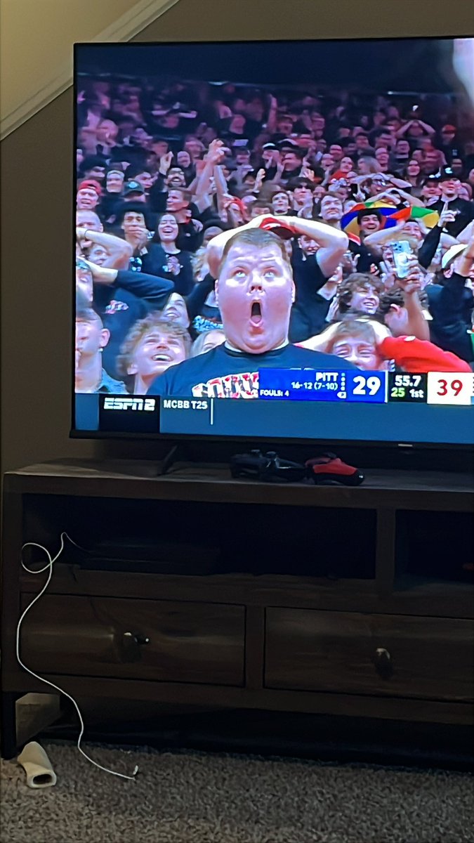 Bobby Assholerod tweet media