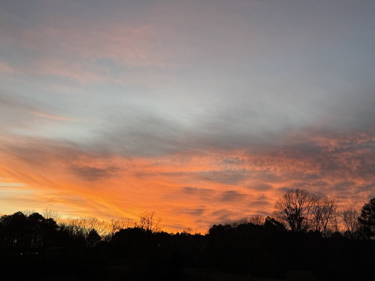 wxhistorian's tweet image. Beautiful sky over Veterans Park in Hoover late this afternoon! @spann
