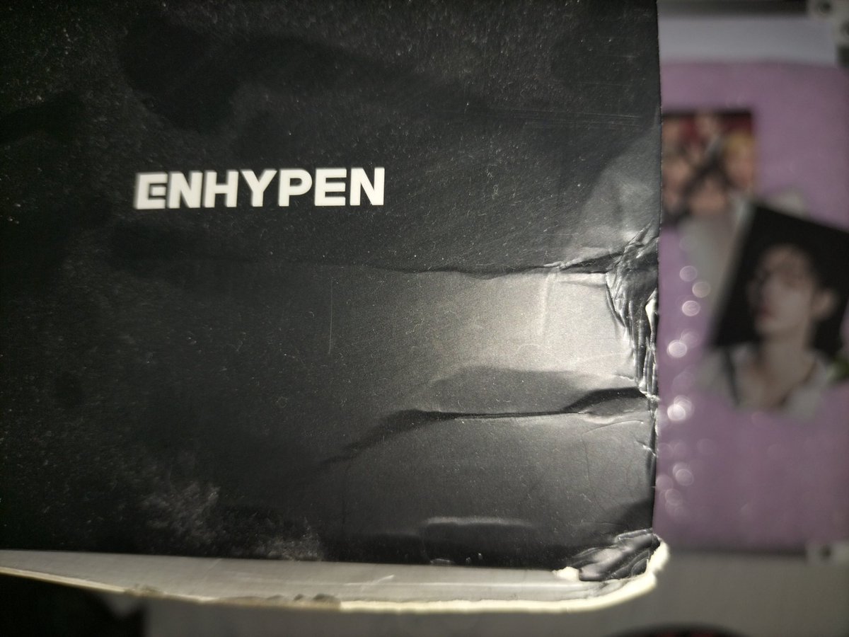 🖇️ wts lfb engene bong  ☆
𓂃 ࣪ ✽ ˒ engene bong ver 1
₱850 | ₱800 payo + sf
— w freebies 
box: 5.5/10 (got it like that na T__T)
ls itself: 9/10

dop: 3 days - 1 week
mod &amp; mop: jnt | gcash 

[#] : enha heeseung jay jake sunghoon sunoo jungwon niki enhypen lightstick version 1