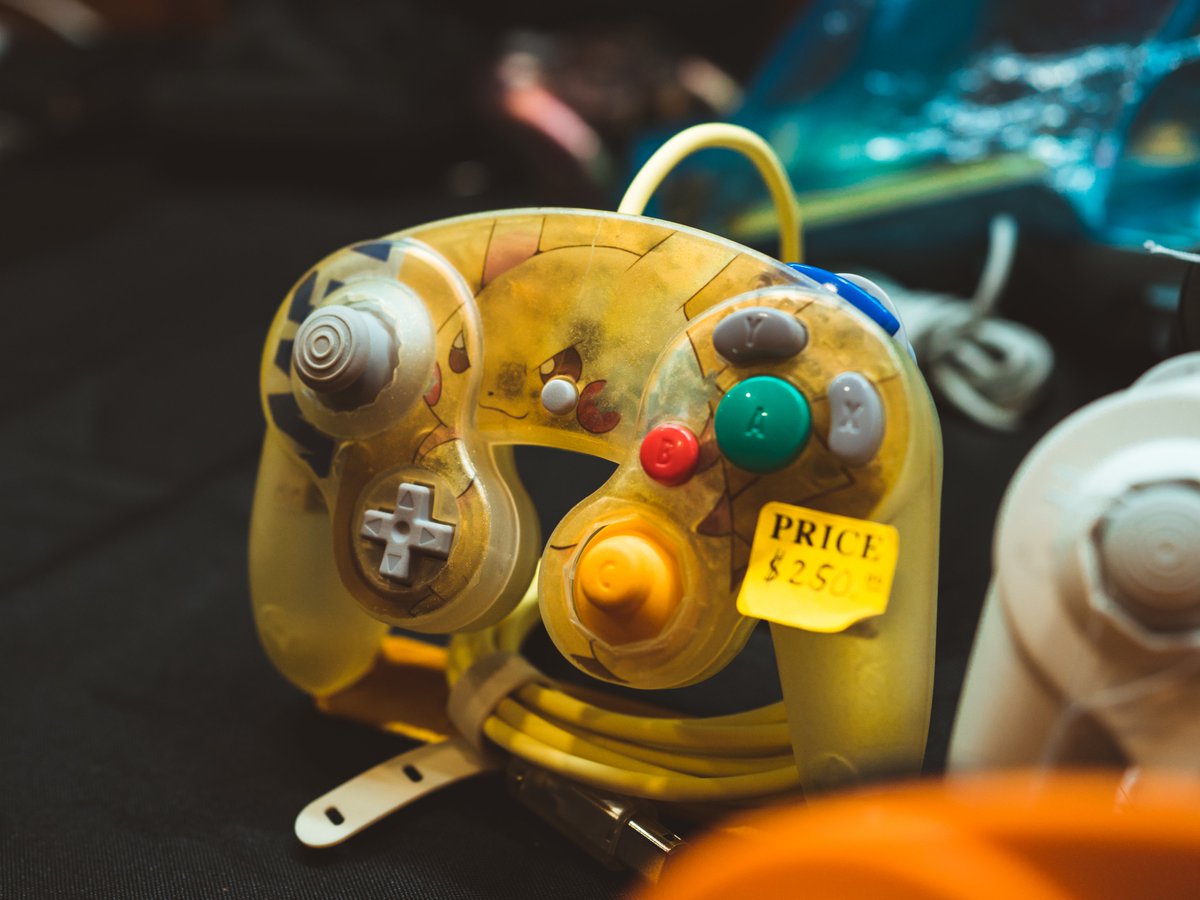 Wether you need some rad new buttons, a controller cleaning, or even a whole new controller 👀 our lovely vendors <a href="/CreativeWilds/">CreativeWilds</a> and <a href="/OnionNyght/">Onion Nyght</a> have got you covered! 

Make sure to stop by on your way in or before you leave!