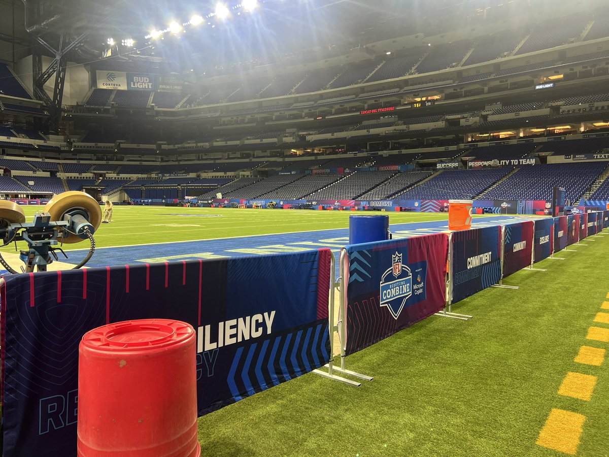 Another year!! Another combine!! 
🙏🏽  🏈 

<a href="/HoustonTexans/">Houston Texans</a>