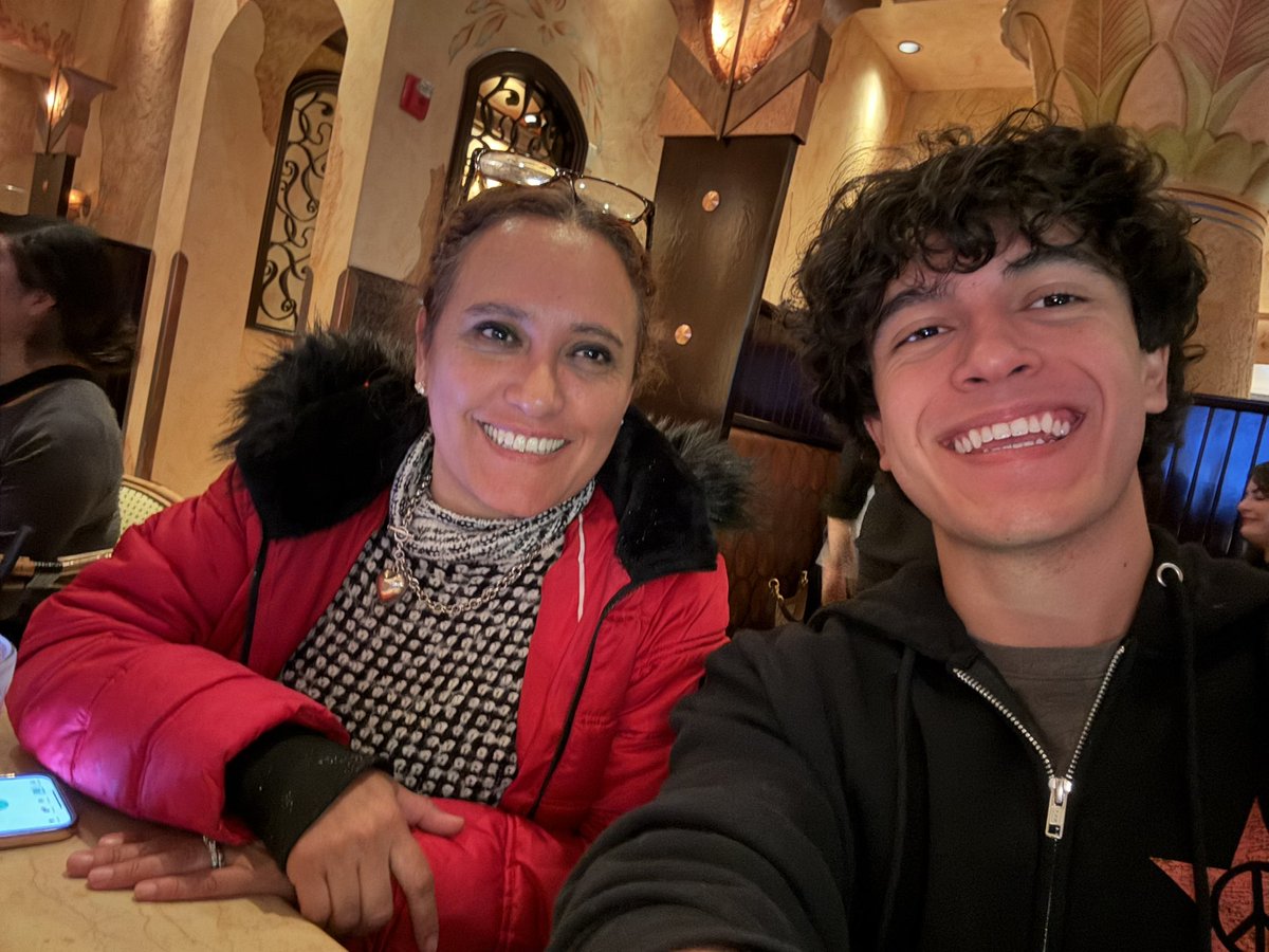 Andrewmaffatt's tweet photo. Mama https://t.co/pSl8aOKHU5