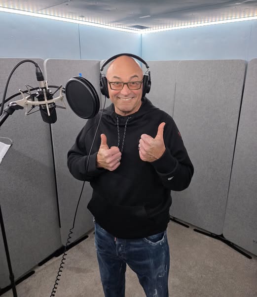 We had <a href="/TarzanDan/">Tarzan Dan Freeman</a> himself in recording for Beyond the Oaks by <a href="/games_dragonfly/">DragonflyGames</a> 

We're having a blast getting the game recorded for all of you to play! 

#indiegame 
#voiceacting