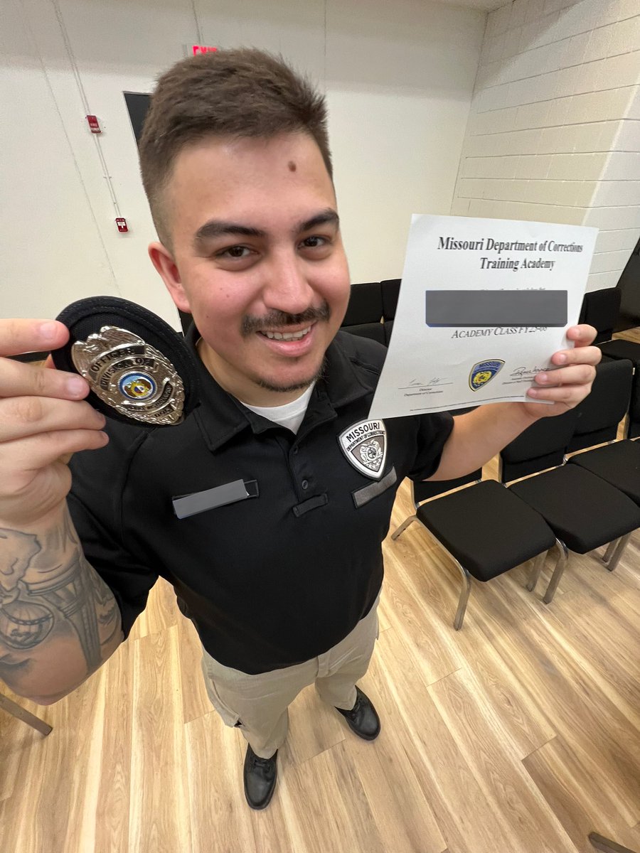 Pablooper_'s tweet photo. Took my GTA RP IRL and graduated the DOC academy https://t.co/uifQhueKla