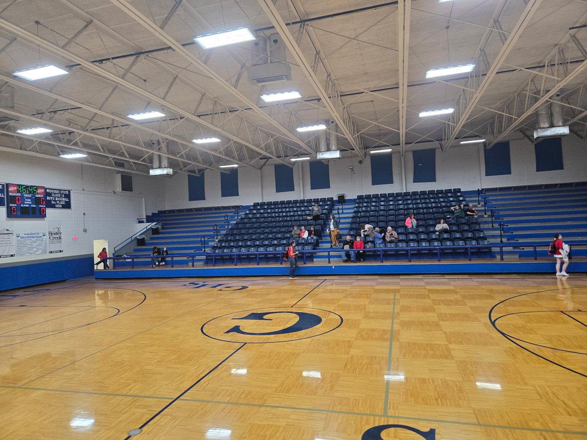 KNEM/KNMO Radio (@knemknmoradio) on Twitter photo Moments away from tipoff in the C1 D4 Girls 🏀 Championship Game between the <a href="/LiberalBulldogs/">Liberal MO Bulldogs</a> and Lockwood. Pregame at 6:45 on 97.5 FM Double K Country, the audio stream and mobile app. <a href="/LTtigersAD/">Lockwood Athletics</a> Moments away from tipoff in the C1 D4 Girls 🏀 Championship Game between the <a href="/LiberalBulldogs/">Liberal MO Bulldogs</a> and Lockwood. Pregame at 6:45 on 97.5 FM Double K Country, the audio stream and mobile app. <a href="/LTtigersAD/">Lockwood Athletics</a>