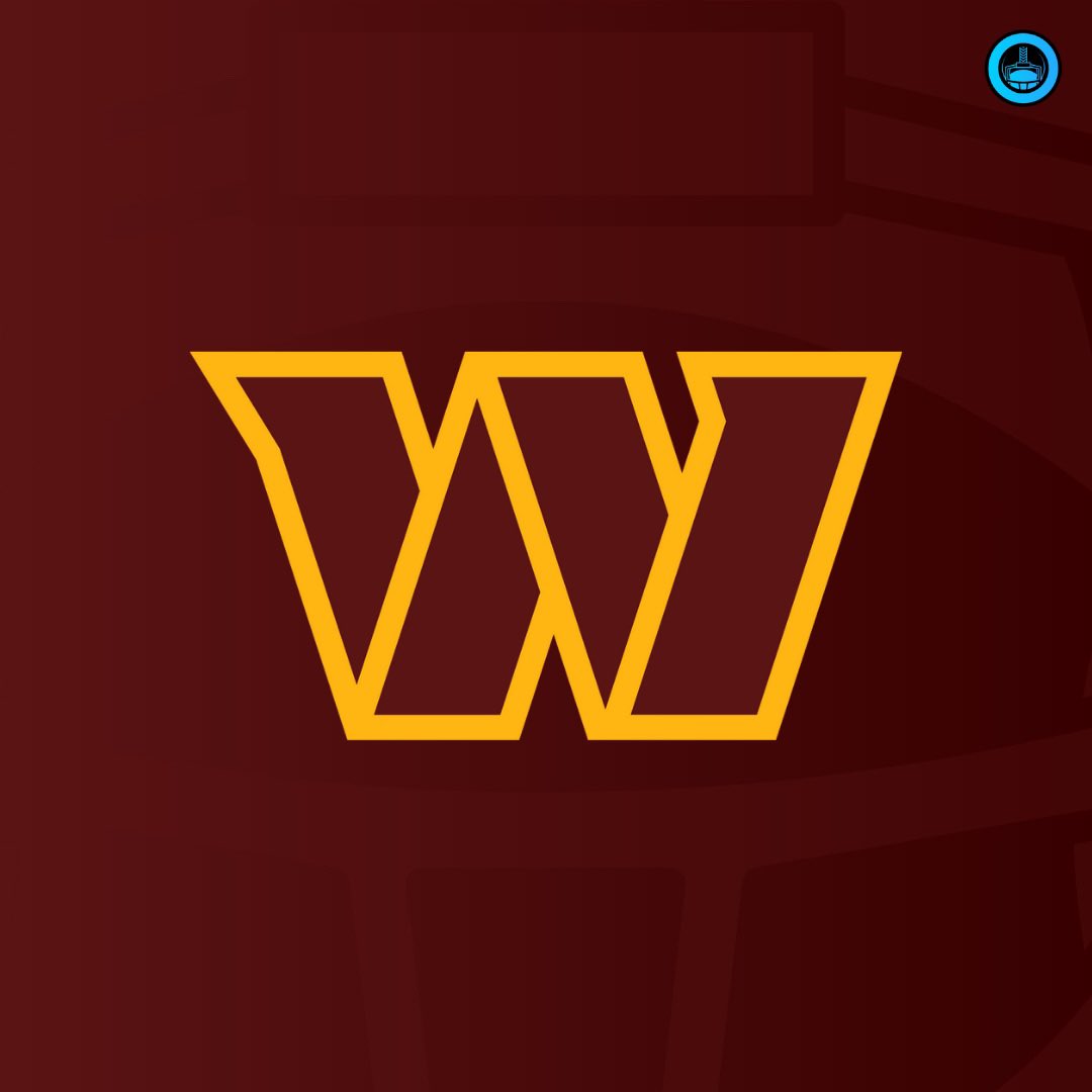 DataNFL_'s tweet image. ALERTA DE TROCA 🚨🚨

Temos a primeira troca da temporada de 2025

Os Commanders trocaram uma escolha de 5 rodada pelo WR Deebo Samuel dos 49ers

Mais armas pra Jayden Daniels 🔥🔥

Em qual top a dupla McLaurin/Deebo tá entre os WRs?