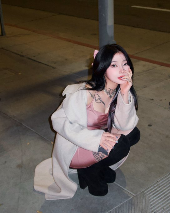 2 pic. Floor Princess ?? https://t.co/EoHHM1pIkY