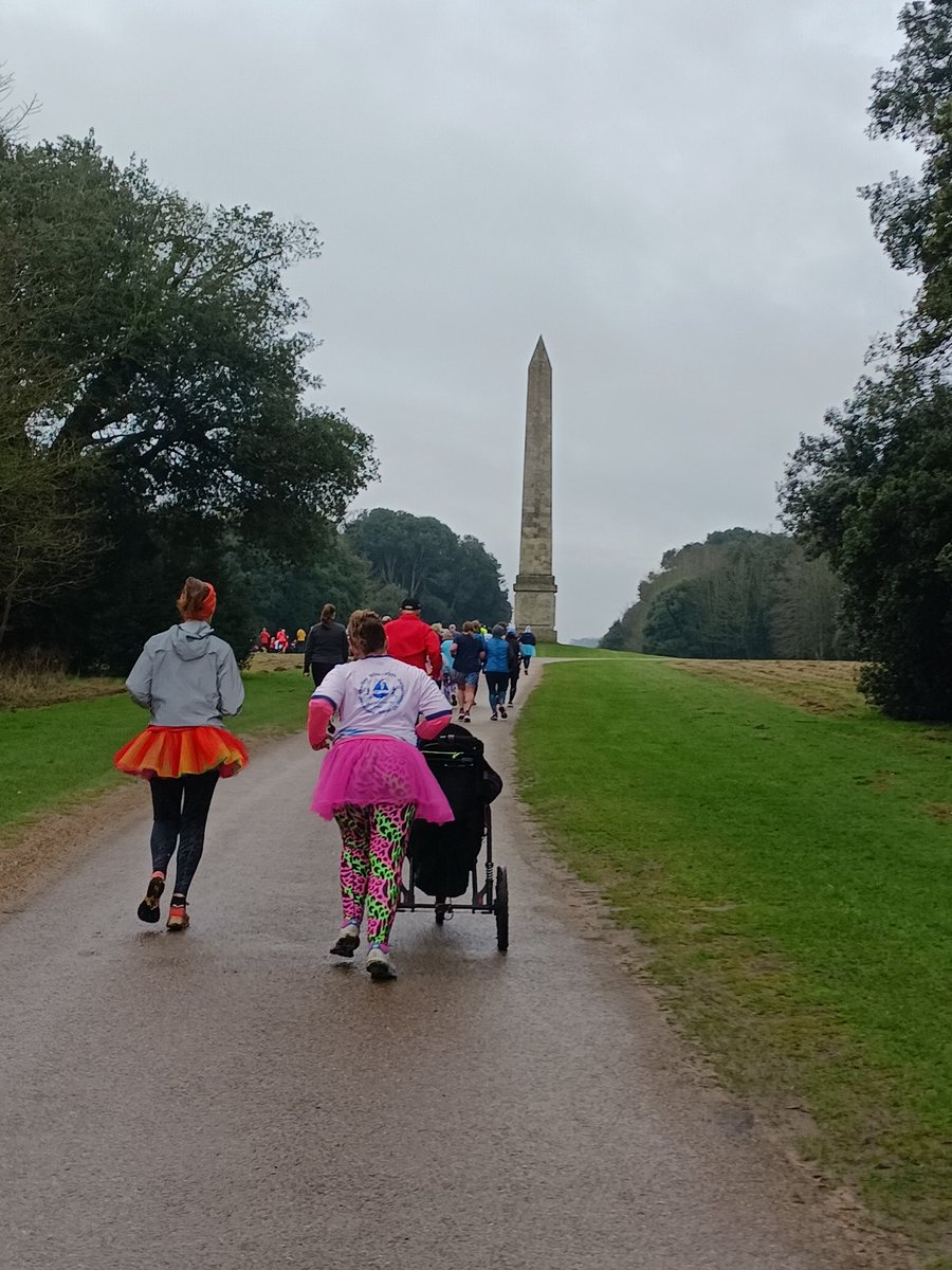 We had a fabulous morning at #350 today, 204 of you ran, jogged and walked our course! Well done everyone, same time next week? #loveparkrun