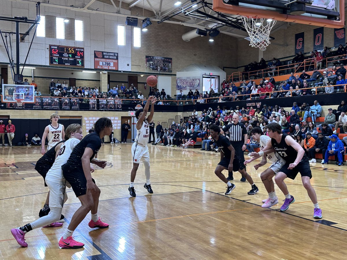What a Win!! WG has an incredible 4th quarter to beat Chaminade 72-71. Scottie Adkinson with 43 points 🔥🎩