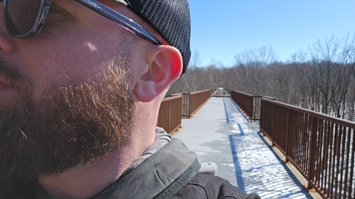 DuhMizle's tweet photo. Paying tribute at the Delphi's Monon High Bridge live on stream. RIP Abby and Liberty.

#delphi #KickStreaming #mononhighbridge https://t.co/GpF2QB45NF