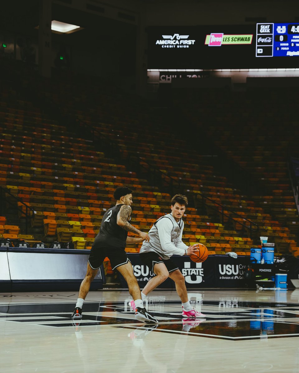 mesa_aztecs's tweet image. Game ready⚫️🔴

#sdsubasketball #MESA #SDSUMBB