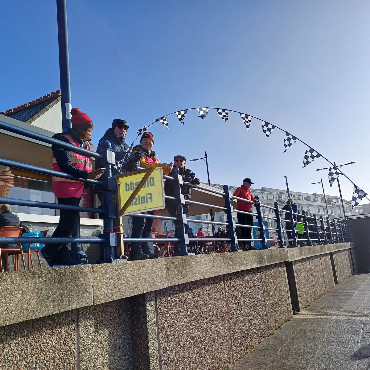 porthcawl parkrun (@porthcawparkrun) on Twitter photo 5️⃣5️⃣0️⃣ parkrunners joined us in the February sunshine this morning☀️
Supported by 5️⃣1️⃣ fab volunteers ✅
With lots of milestone achievers ✅
And the <a href="/cancer5kYourWay/">5k Your Way, Move Against Cancer</a> group out in force ✅
Remember it’s our St Davids Day event next week 🏴
Da iawn a diolch pawb,
#loveparkrun 5️⃣5️⃣0️⃣ parkrunners joined us in the February sunshine this morning☀️
Supported by 5️⃣1️⃣ fab volunteers ✅
With lots of milestone achievers ✅
And the <a href="/cancer5kYourWay/">5k Your Way, Move Against Cancer</a> group out in force ✅
Remember it’s our St Davids Day event next week 🏴
Da iawn a diolch pawb,
#loveparkrun