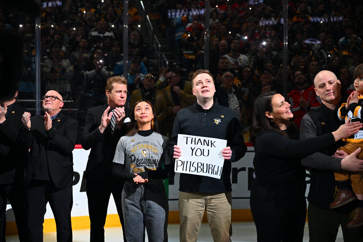 penguins's tweet image. Some things are bigger than hockey. Thanks for everything, Mike Lange 💛