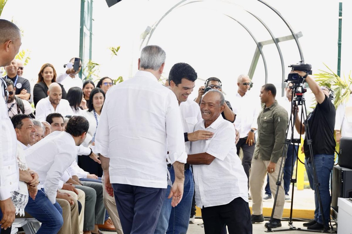 warnaudbisono's tweet image. ¡Lo mejor de Miches está por venir!

+300 litros por segundo
+RD$2,000 millones en inversión
Más empleos y oportunidades. 
Gracias al compromiso del presidente @luisabinader y al esfuerzo del equipo de @inapagob, este acueducto es una realidad.

💧#AguaParaMiches #AguaParaTodos…