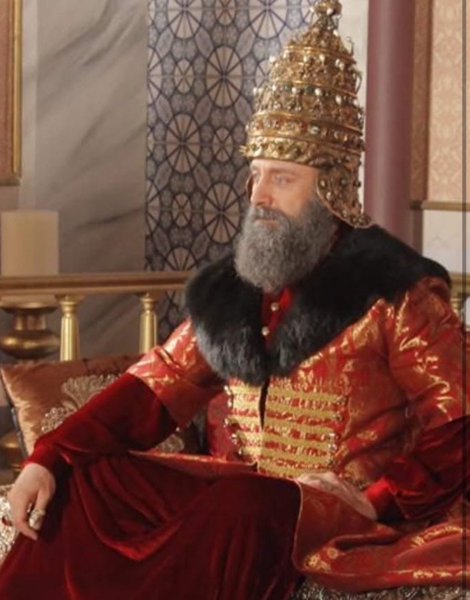 Kızlarla kahve içmeye giderken benim sadelik