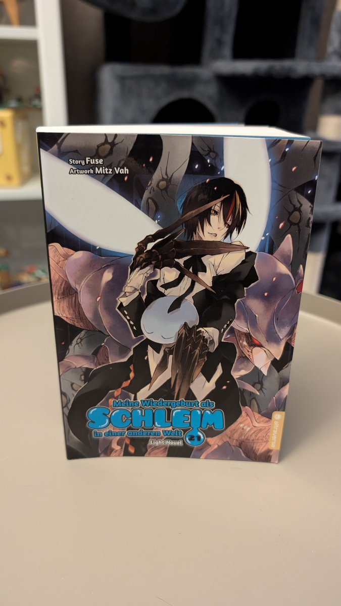 JannySparrow's tweet photo. #LightNovelYear25 07
➡️ Meine Wiedergeburt als Schleim in einer anderen Welt Light Novel 21 ⬅️
Der Krieg spitzt sich immer weiter zu und es kommen ein paar zum Zug, die ich schon lange kämpfen sehen wollte (u.a. mein Favorit Diablo 😍🖤)
#PartnerReading mit @IiraEllaos https://t.co/r2YQ724L1X