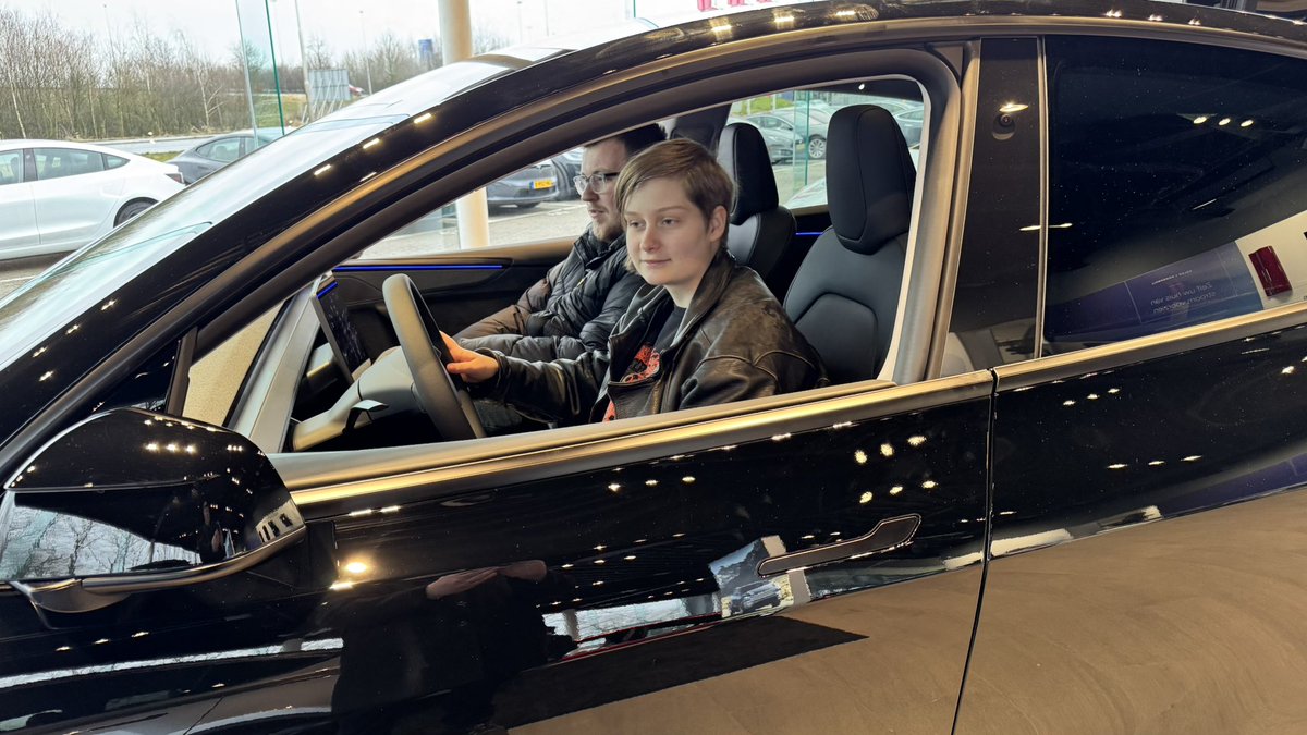 Jos van der Veen tweet media