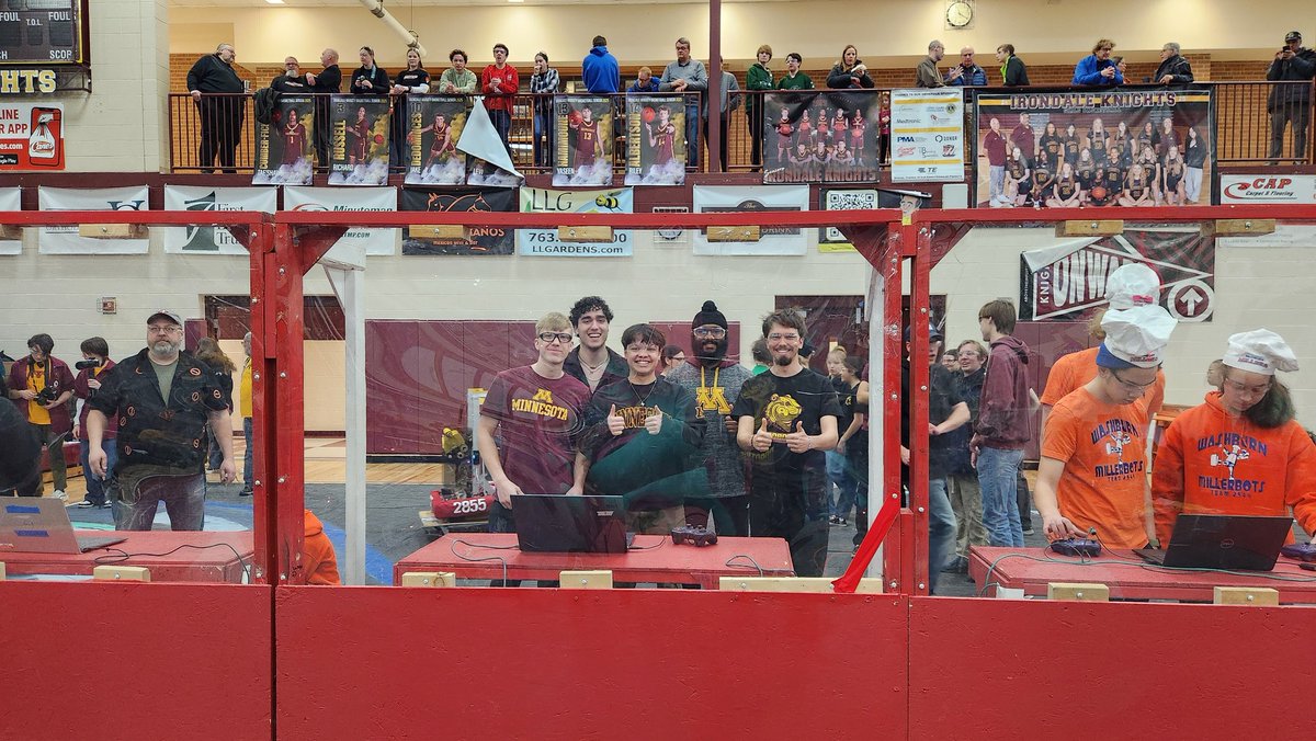 UMNRobotics's tweet image. Match 1 at @Team2052 Week 0 is complete!

#mnfirst #firstdive #omgrobots