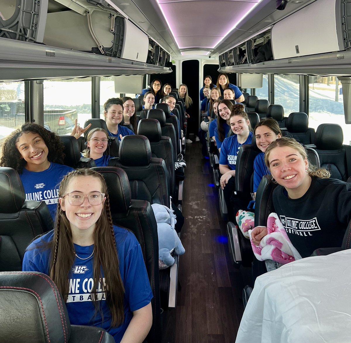 After some rain, lots of snow, and a delayed opening weekend - we are finally off 🙌🏼 

CLE ➡️ VA 

#GoArrows