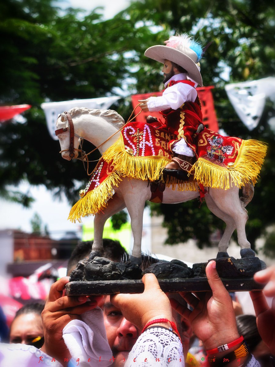 HdaElCarmen's tweet photo. Querido seguidor. El primer fin de semana de marzo, en El Carmen se celebra la llegada de la imagen de Santiago Apóstol con una hermosa verbena.
Te informamos que Hacienda El Carmen permanecerá cerrada del 1 al 3 de marzo. Gracias por tu comprensión.

📸 Raúl Rangel Ascencio https://t.co/91qprBIvtj