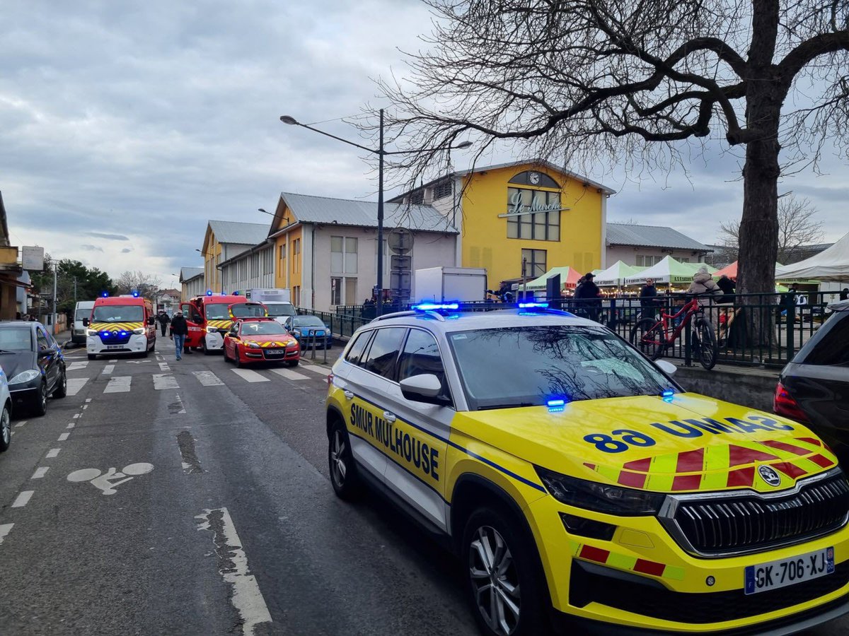 Attentat #Mulhouse - la Région Sud solidaire des victimes. Le coupable : un Algérien, fiché pour terrorisme, sous OQTF.

C’est insupportable ! L’Algérie doit récupérer ses criminels.

Plus une seconde à perdre pour mettre hors d’état de nuire ces ennemis de la République. Les