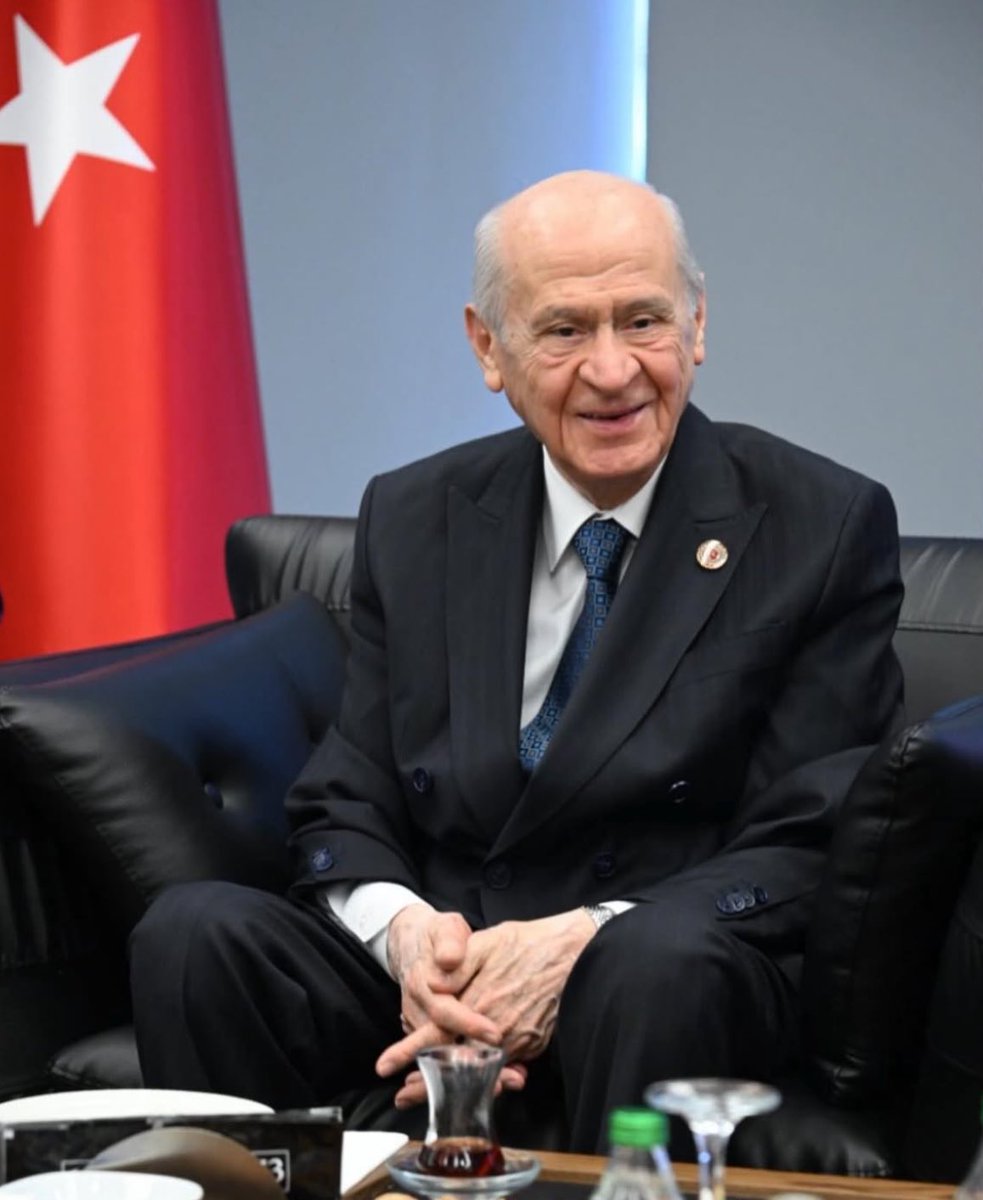 Lider TEK’tir…

Adı Devlet BAHÇELİ’dir…