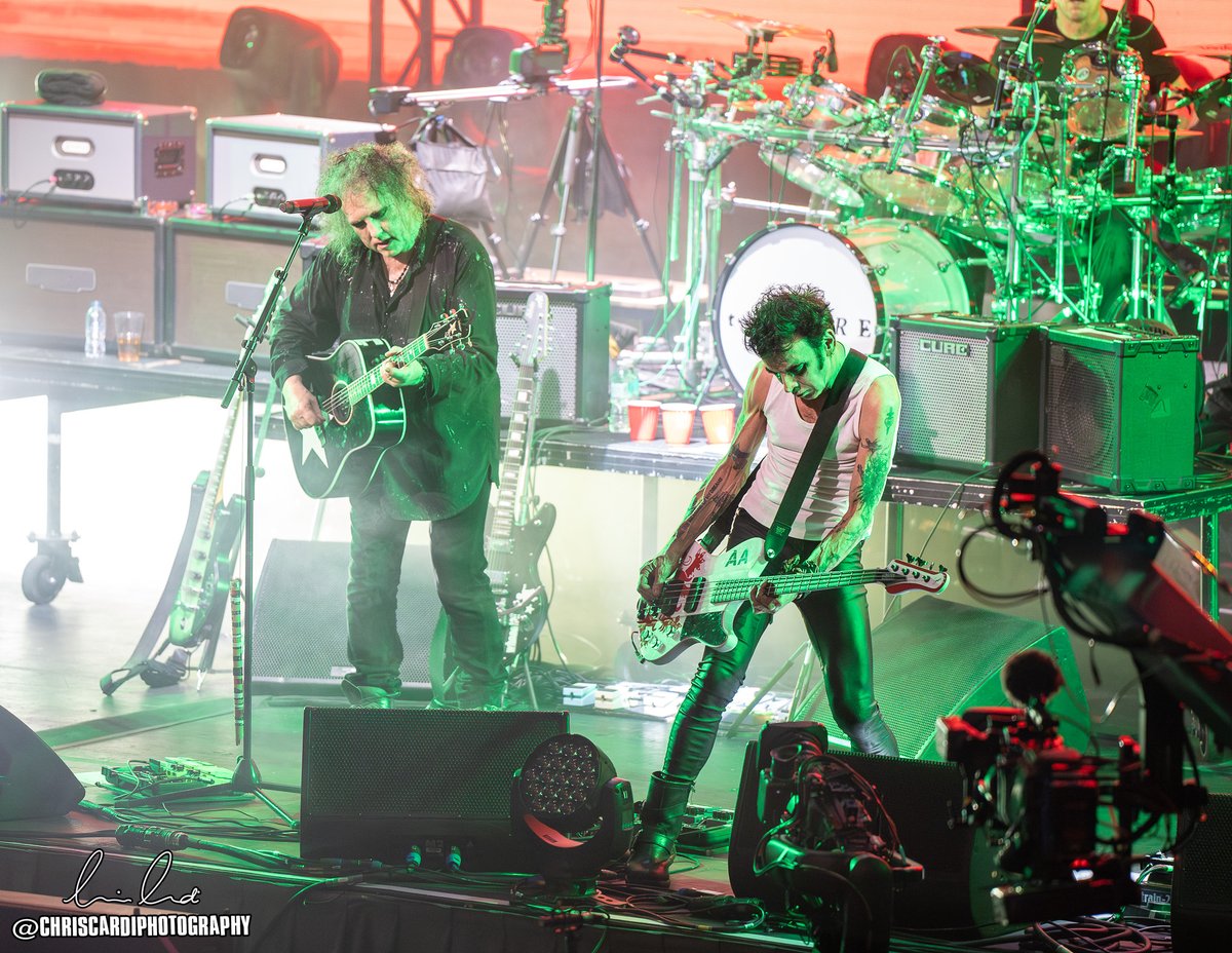 chriscardipix's tweet photo. The Cure - November 1 2024 - Troxy - London, UK
📷 Sony Alpha 7 III
#thecure #showsofalostworld #songsofalostworld #troxy #albumreleaseshow #robertsmith #simongallup @thecure @RobertSmith https://t.co/aPLCGCwE6a