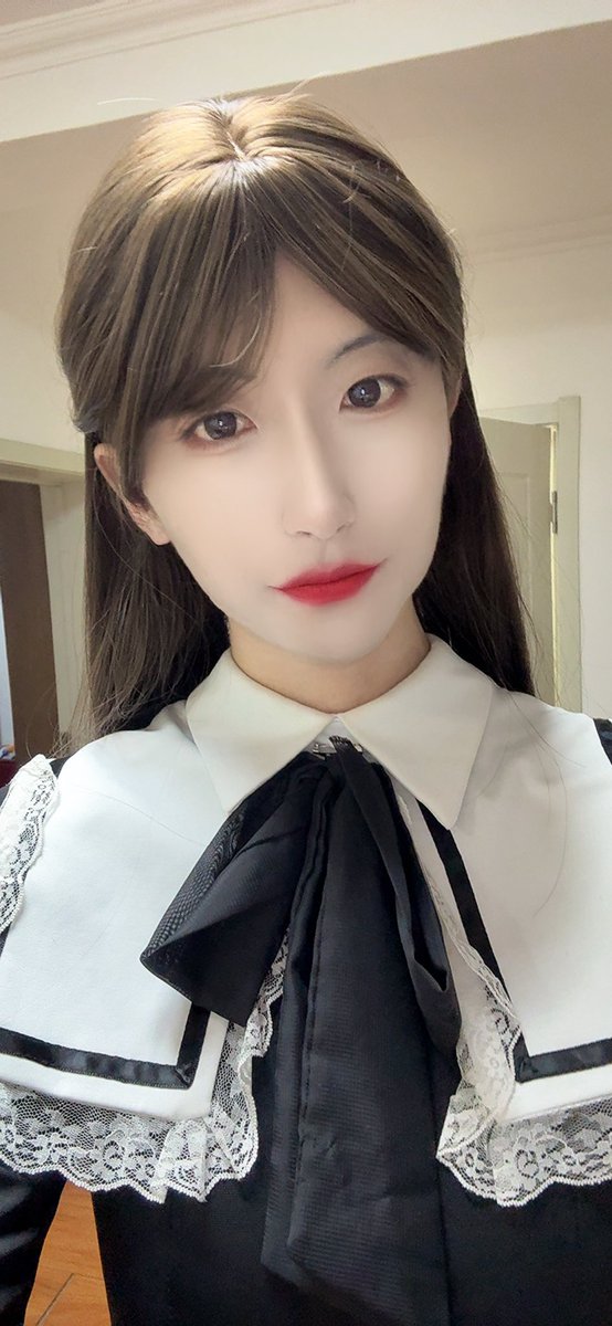 难不成真的只有变成黄推才会涨粉么🫢🫢

 #圈养 ＃伪娘 ＃男娘 ＃捆绑 ＃四爱 ＃雌堕 ＃窒息 ＃女装大佬 ＃沈阳伪娘 ＃绳艺