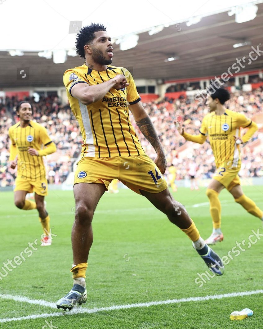 Lord Ash tweet media