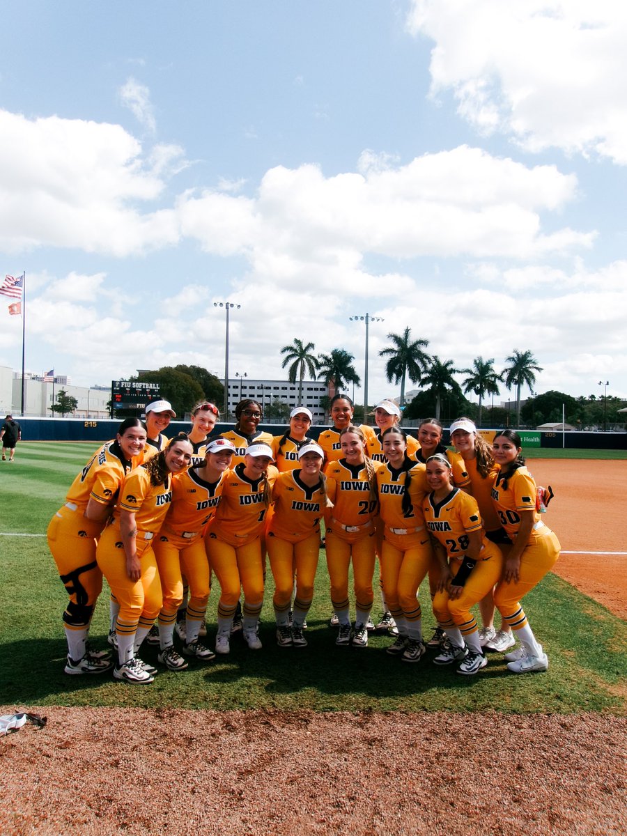 💛😁🌟🌴

#Hawkeyes