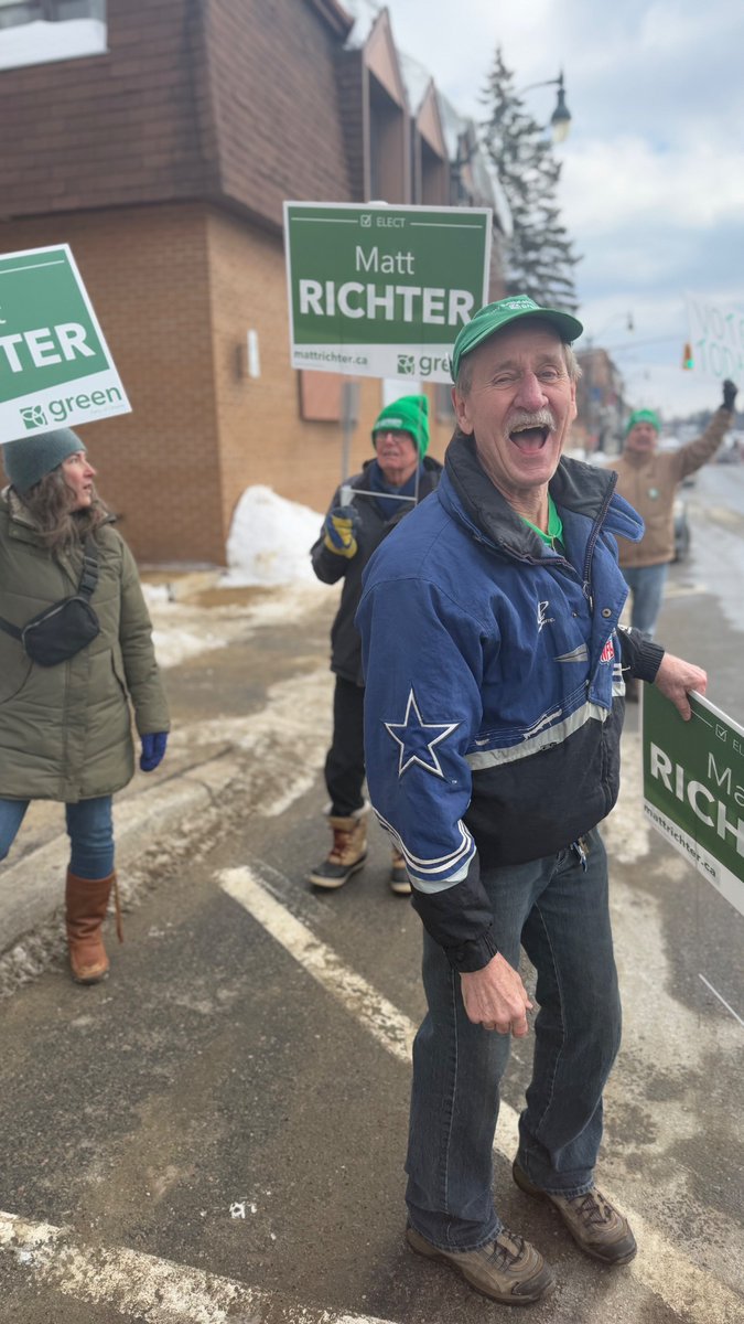 We have the best team! They momentum is on our side because we are PEOPLE POWERED.

The other party wants to buy your vote with bribes but they don’t stand a chance against our movement!

Get involved - mattrichter.ca