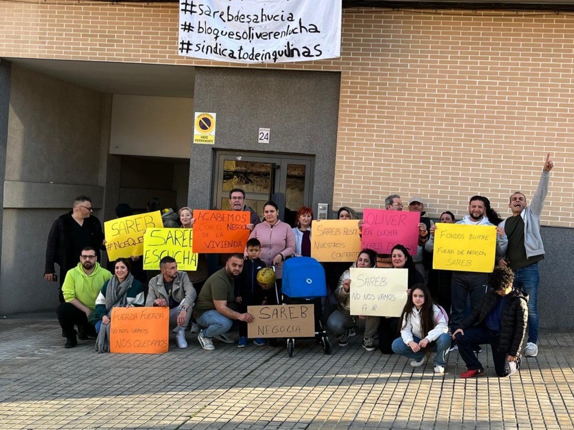 InquilinasZgz's tweet photo. 🔥Desde el Sindicato de Inquilinas de Zaragoza, anunciamos la constitución de tres bloques en lucha en el barrio Oliver. Los pisos pertenecen a la SAREB, que no quiere renovar los contratos existentes, y ha programado desahucios para el 26 y 28 de marzo y 2 de abril. https://t.co/OoiWULsxOG