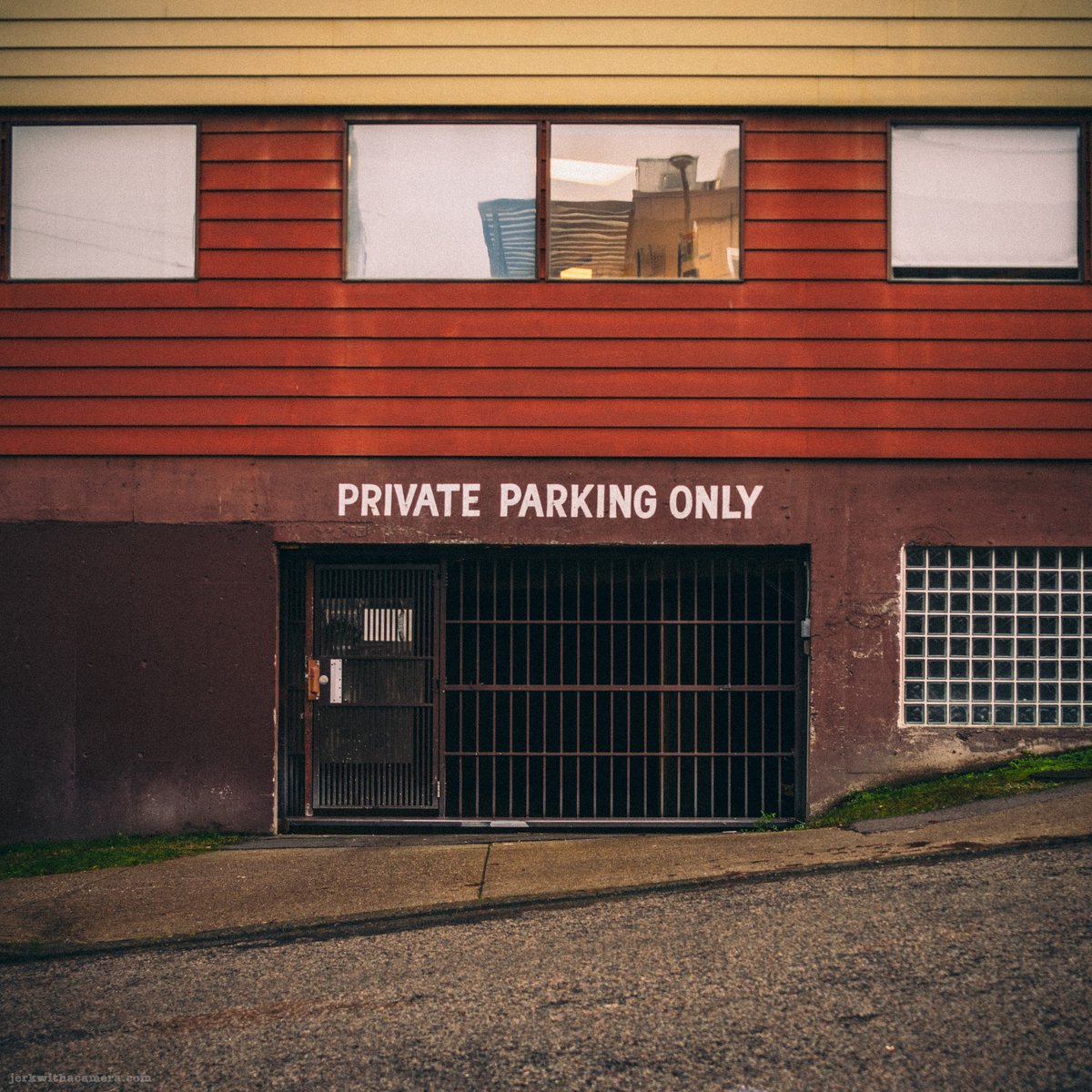 jerkwithacamera's tweet photo. A little Kingsway Photo Wander with the Hasselblad as part of my more methodical approach to back alley photo coverage. https://t.co/HKKFr17ePn