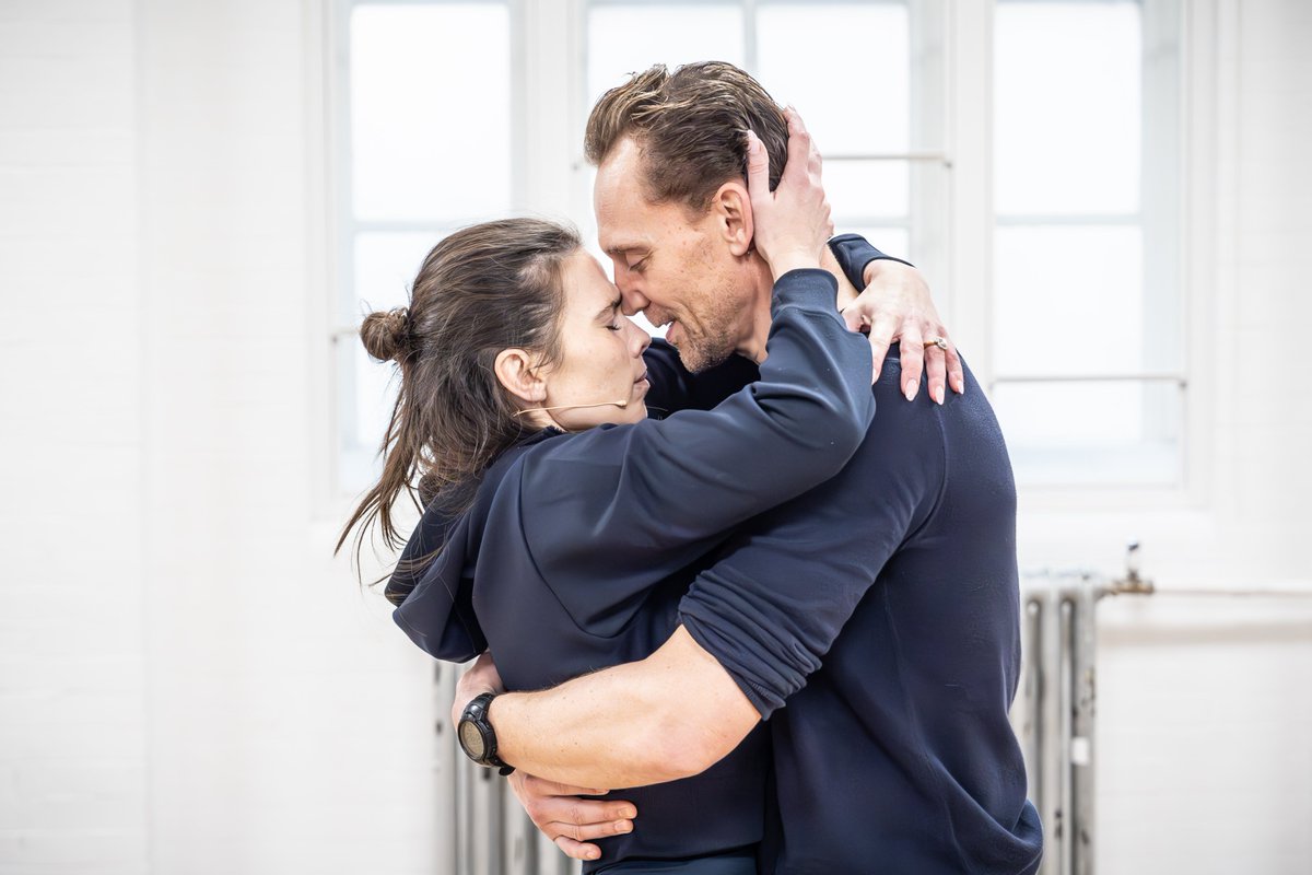 📸 ATUALIZAÇÃO DA GALERIA: Much Ado About Nothing (2025)

🖇️Veja mais fotos: tomhiddleston.com.br/galeria/thumbn…