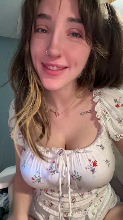 itzzperry tweet media