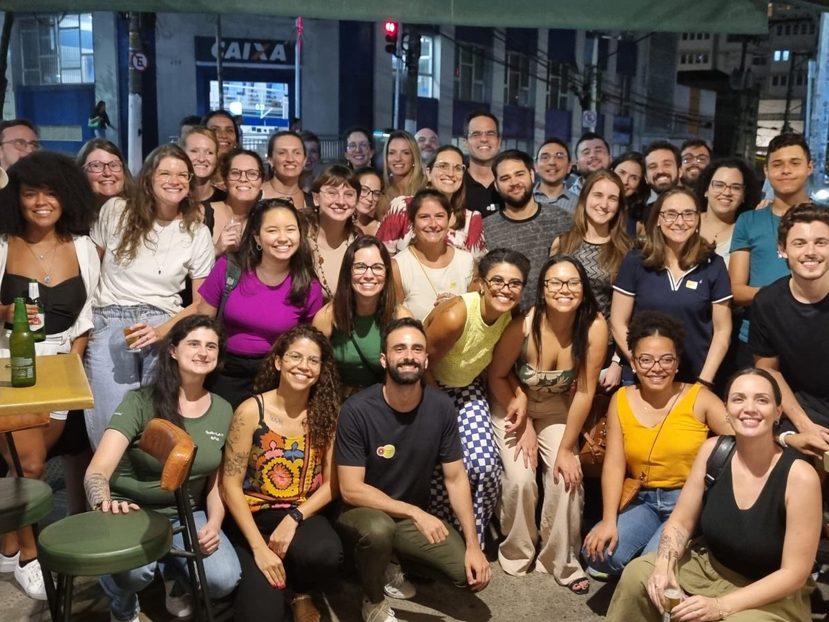 SaudenoBR's tweet photo. Ontem tivemos o happy hour de comemoração de 8 anos do #LABDAPS.
Têm sido anos de muito aprendizado, pesquisa e inovação, sempre buscando avançar o uso da IA para resolver desafios da saúde brasileira.
Que venham muitos mais! https://t.co/KGvZb0xFkJ