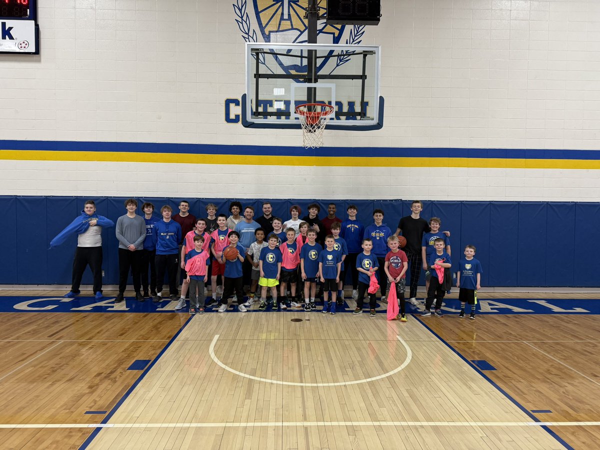 Last day of Saturday youth hoops !  Good time !
